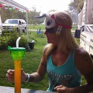 Meet your Posher, Danielle